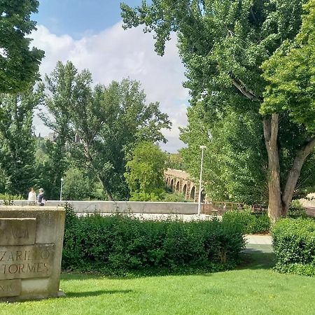 Increible Apartamento Frente Al Puente Romano Apartment Salamanca Ngoại thất bức ảnh